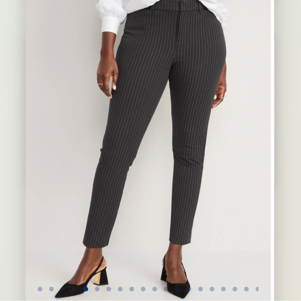 Old Navy high-waisted never-fade pixie skinny ankle pants